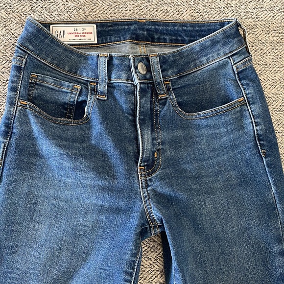 Womens Gap mid rise jeggings 2 short - Picture 2 of 4